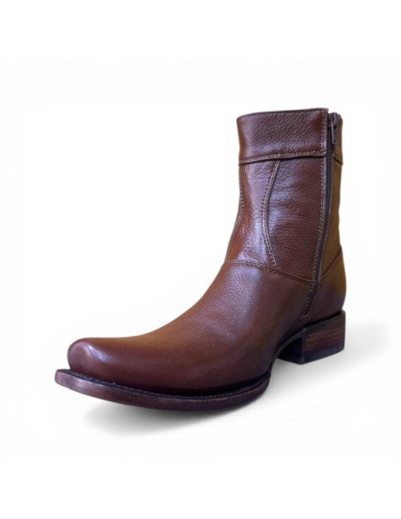 Botin de Caballero Estilo Mateo Horma Dubai Venado color Brandy